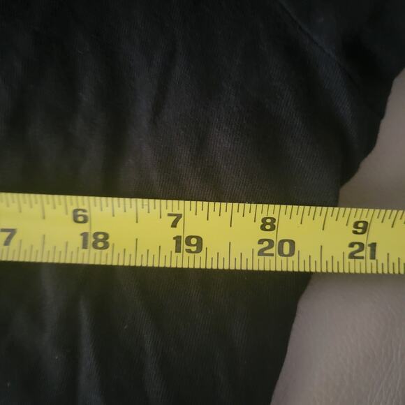 Torrid Women's Top Black Size 2 Starfield on Front Great for Sleep or wear out - Picture 5 of 7